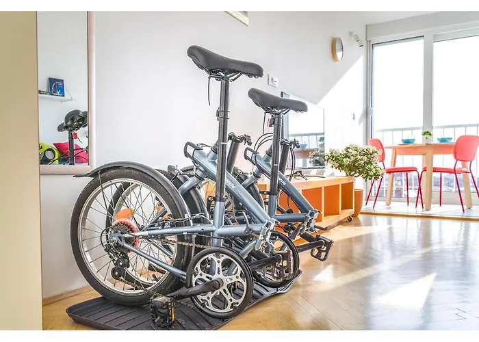 Summer Blue Bikes4free Reduced Lägenhet